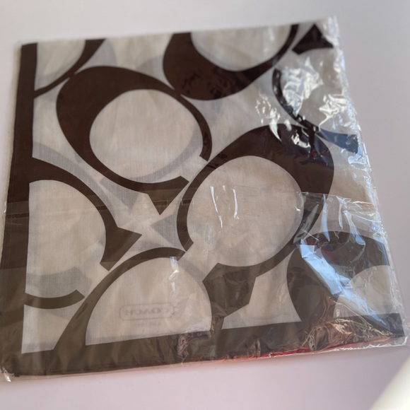 New Coach square washcloth - Picture 9 of 9